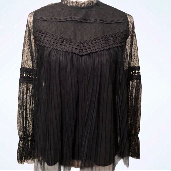 Lumie Lace Blouse Pleated Overlay Black Long Lacey Sleeves Size Small - Picture 1 of 10